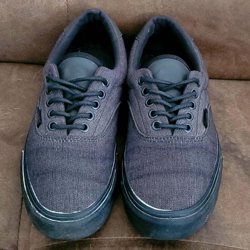 Vans Size 8.5 Women's Size 7 Men's